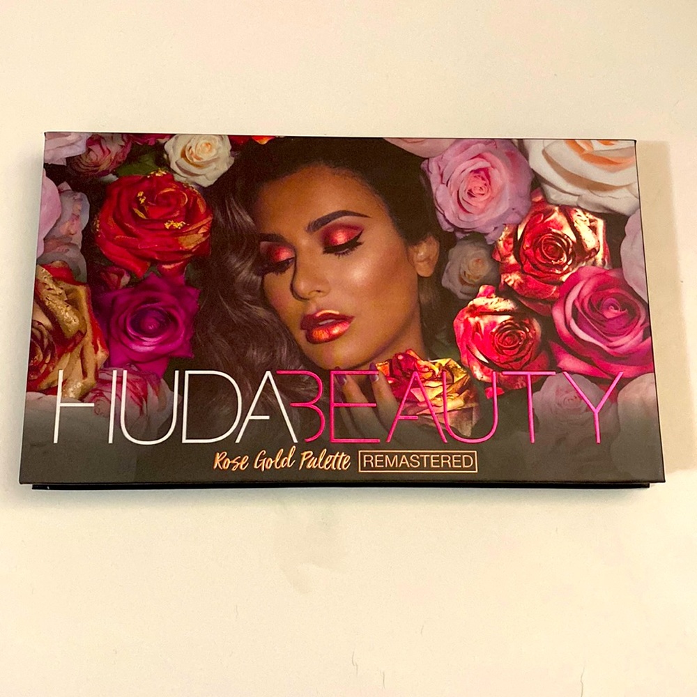 Huda beauty - Rose gold Remastered eyeshadow palette